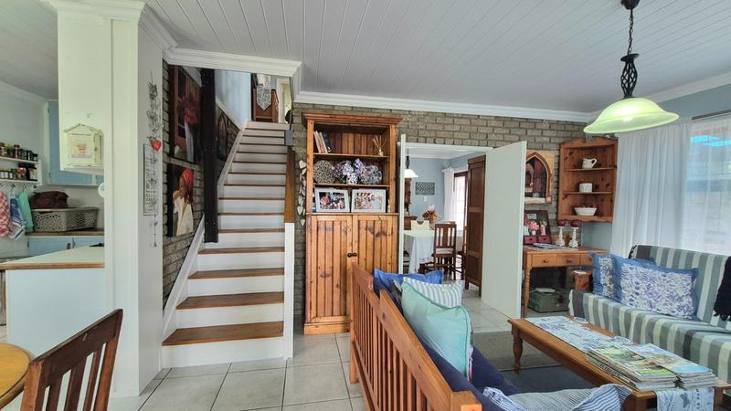 4 Bedroom Property for Sale in Hartenbos Heuwels Western Cape